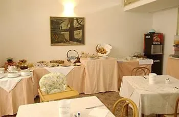 Arianna Hotel